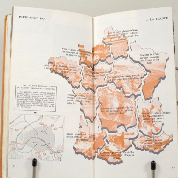 Guide to France Guy Michaud Guide France Manuel De Civilisation Francaise 1st Ed - Picture 6 of 10